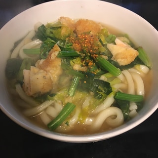 わさび菜、ほうれん草、揚げはんぺんのうどん